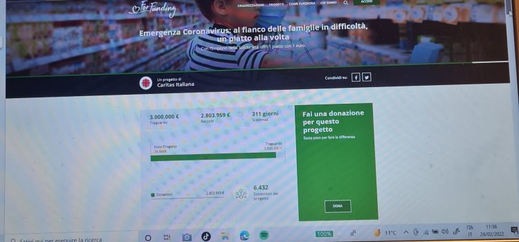 Banca Intesa ci chiede di donare alla Caritas per sfamare gli italiani poveri. Ma non dovrebbero farlo loro?